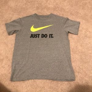 Nike T-shirt